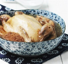 黑茶炖土鸡