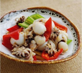 辣白菜墨鱼仔