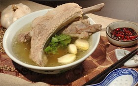 肉骨茶