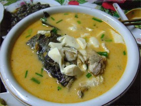 鱼头豆腐汤