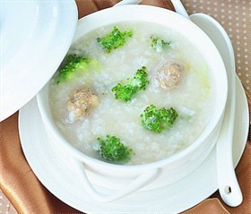 西兰花肉丸粥