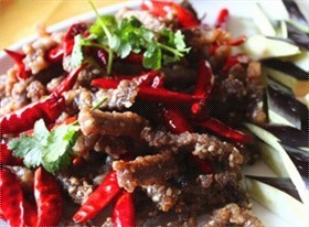 干锅土豆牛肉条