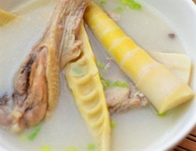老鸭竹笋汤