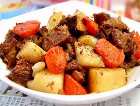 土豆牛肉浓烩