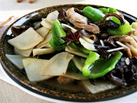 榛蘑炒土豆片