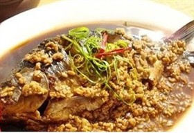 肉豆蔻陈皮烧鲫鱼