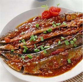 茄汁秋刀鱼