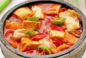 韩式辣白菜金枪鱼豆腐汤