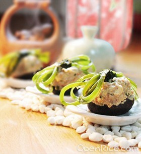 豚肉海带香菇盅