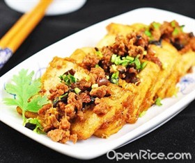 肉末虎皮豆腐
