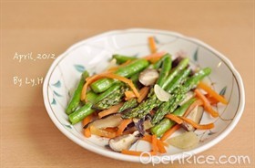 芦笋胡萝卜香菇小炒