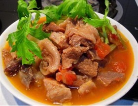 番茄炖牛腩