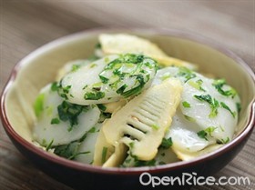 荠菜炒年糕