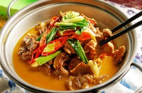 羊肉蘑菇锅