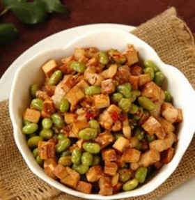 辣炒青豆香干粒