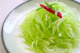 凉拌莴笋