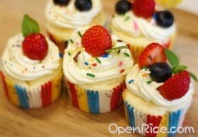 清新莓果奶油cupcake