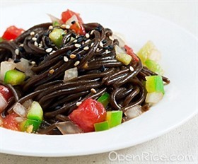 三蔬蕨根粉
