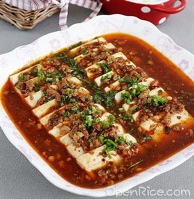 香辣肉末蒸豆腐