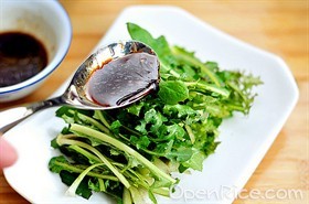 凉拌苦菜