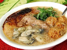 蚵仔大肠面线糊