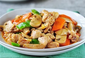 鸡肉炒口蘑