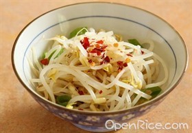凉拌豆芽
