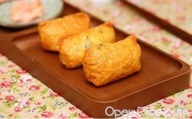 紫菜芝麻豆腐泡寿司 