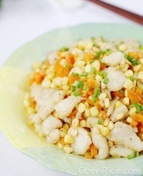 缤纷鱼粒小炒