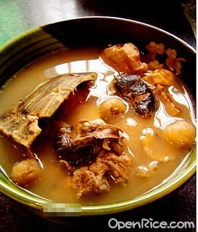 土茯苓煲龟