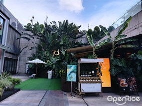 TOT BISTRO