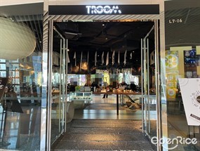 TROOM TEA MARKET SPACE